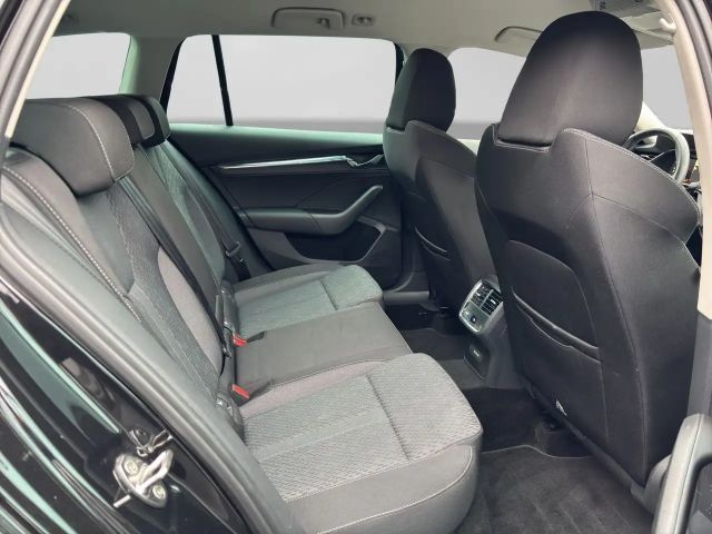 Skoda Octavia 2.0 TDI Combi Style Style