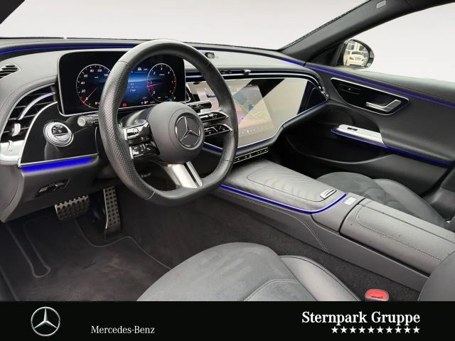 Mercedes-Benz E 220 AMG Line E 220 d Sedan