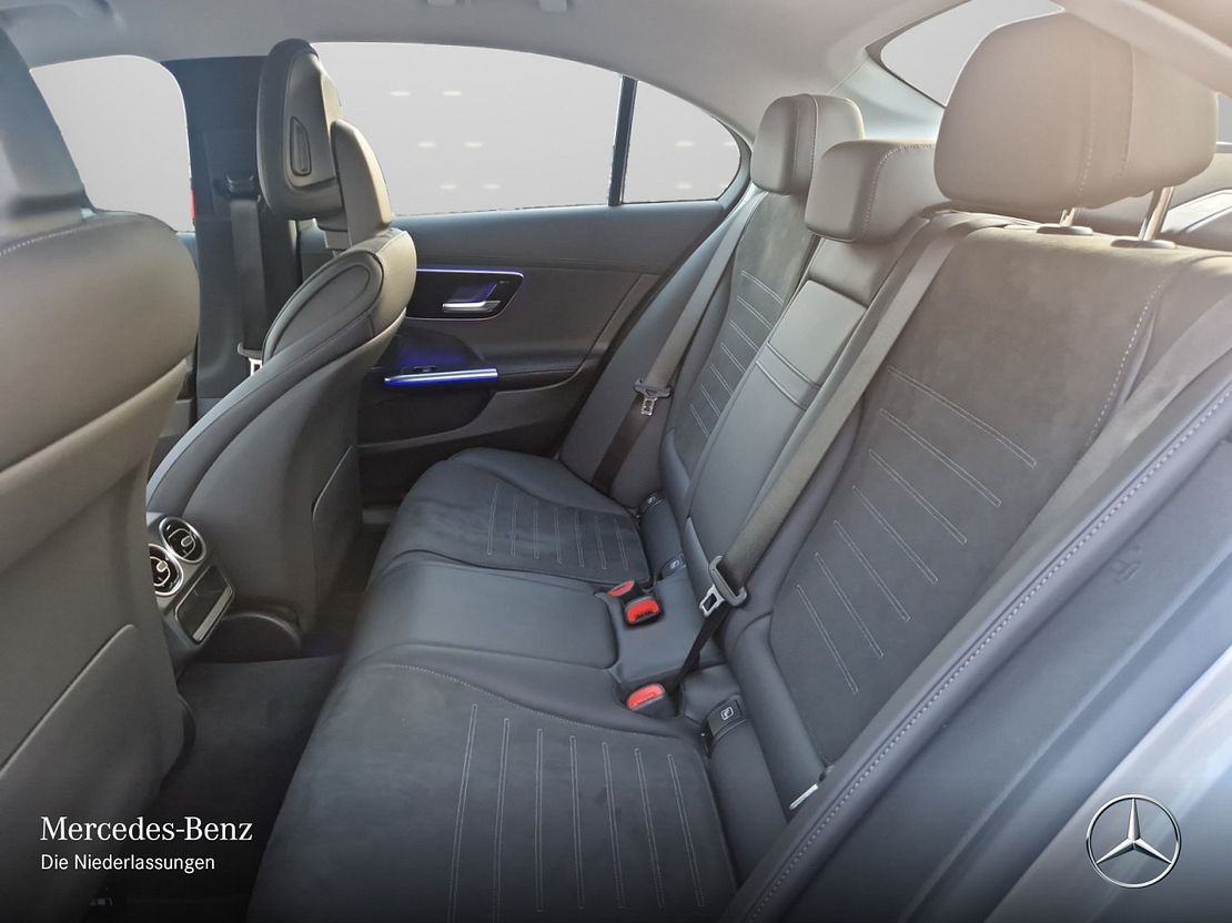 Mercedes-Benz C 180 AMG Line Sedan