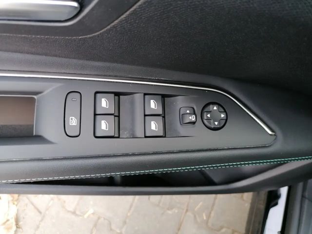 Peugeot 3008 Allure Pack EAT8 Hybrid4