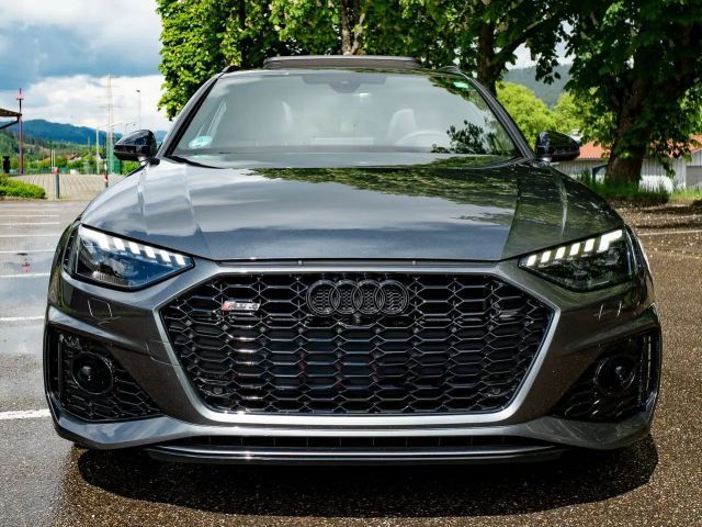 Audi RS4 Avant Quattro