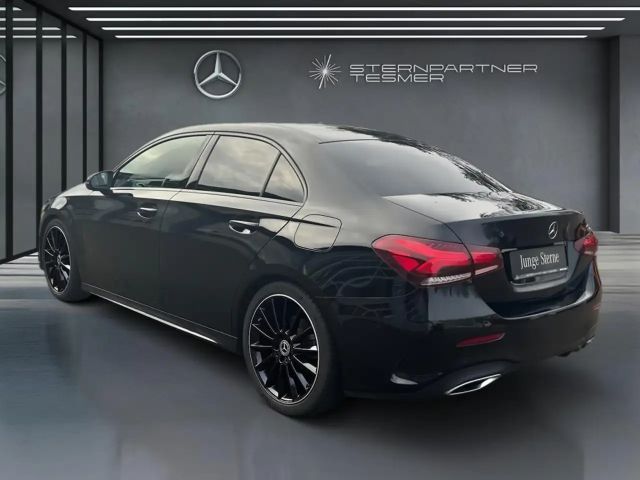 Mercedes-Benz A 220 A 220 d AMG Line