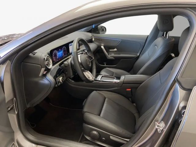 Mercedes-Benz CLA 180 CLA