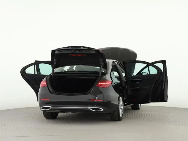 Mercedes-Benz C 180 AVANTGARDE Sedan