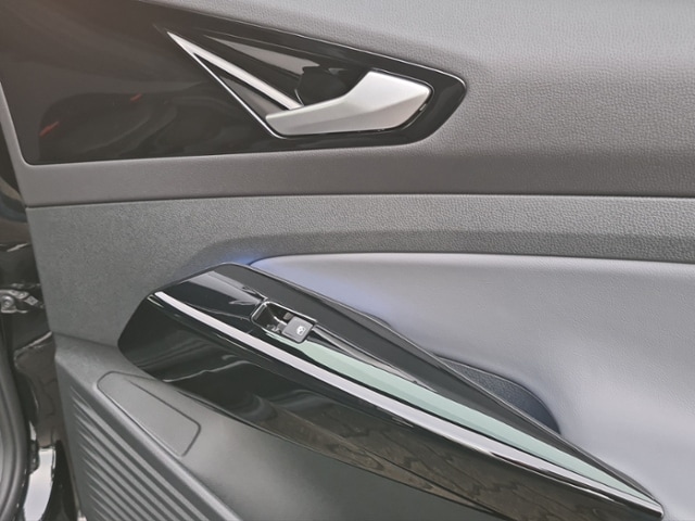 Volkswagen ID.5 +AHK+NAVI+PDC+ACC+SHZ+LED+APPCONN+19"LMRÄDER