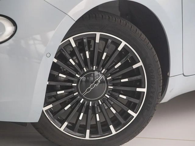 Fiat 500e 42 kWh La Prima