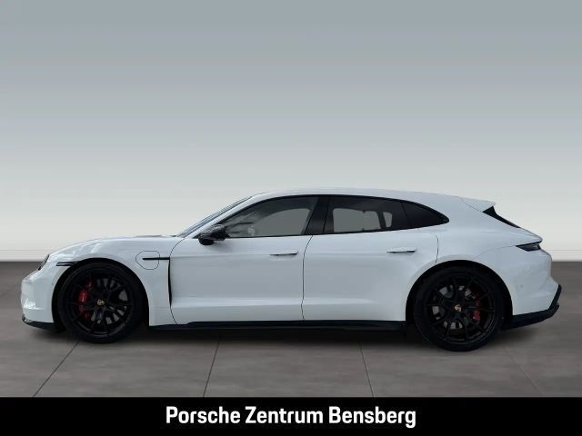 Porsche Taycan GTS Sport Turismo