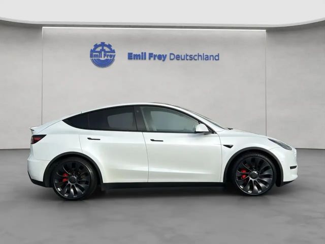 Tesla Model Y AWD Dual Motor Performance