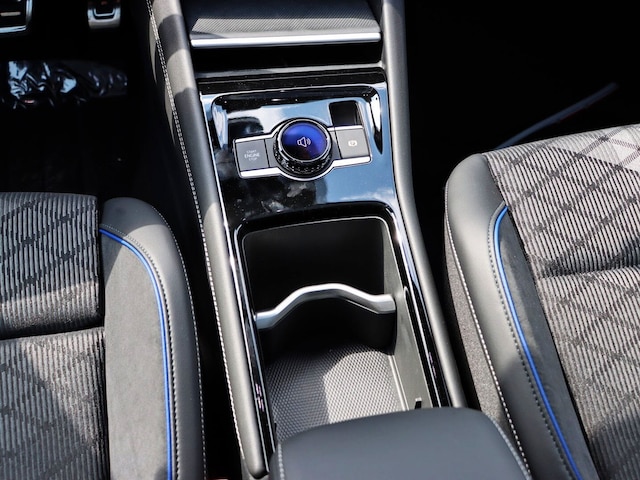 Volkswagen Tiguan 1.5 eTSI DSG IQ.Drive R-Line