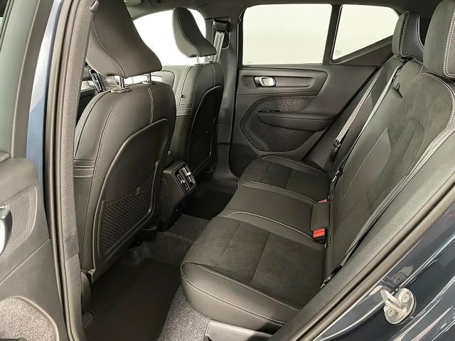 Volvo XC40 Dark Ultra