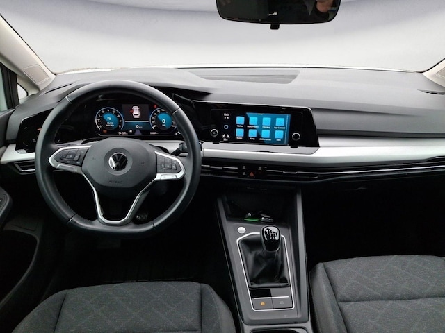 Volkswagen Golf Life Variant