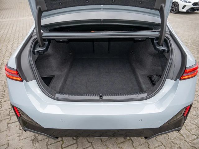 BMW 520 520i M-Sport Sedan