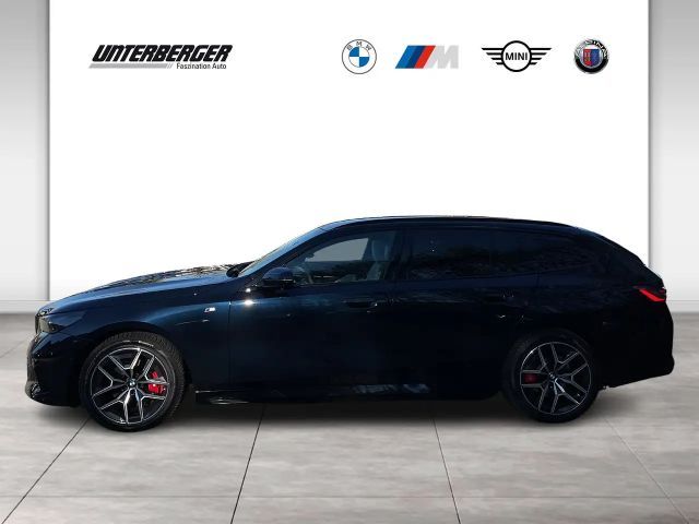 BMW 540 540d M-Sport Touring xDrive