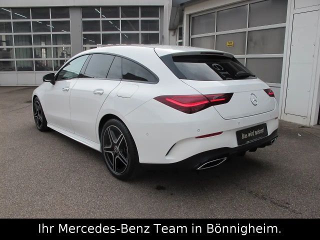 Mercedes-Benz CLA 200 AMG Line