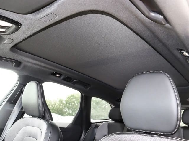 Volvo XC60 Dark Plus