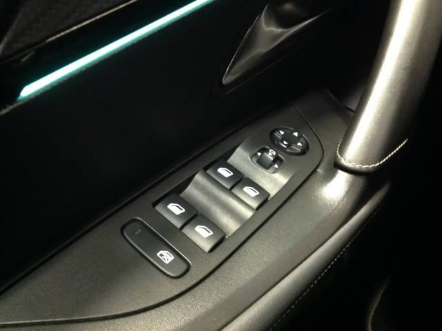 Peugeot E-2008 GT-Line