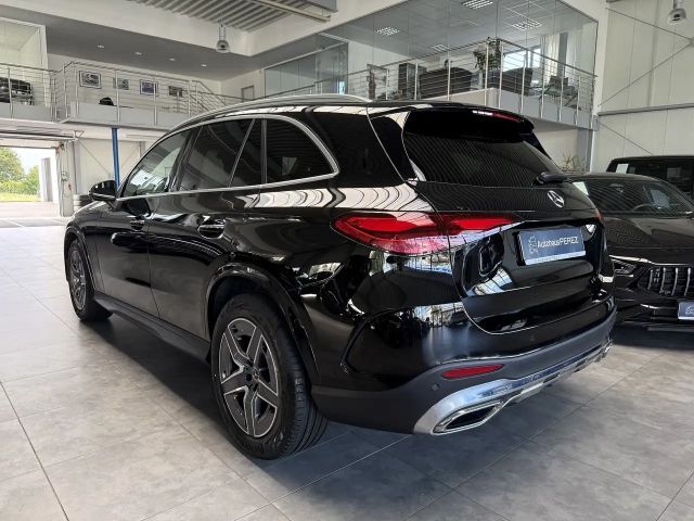 Mercedes-Benz GLC 300 4MATIC AMG Line Premium