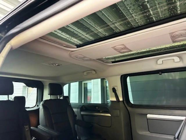 Opel Zafira Life VIP/6Sitzer/längster Radsta/Vollausstattung/AHK