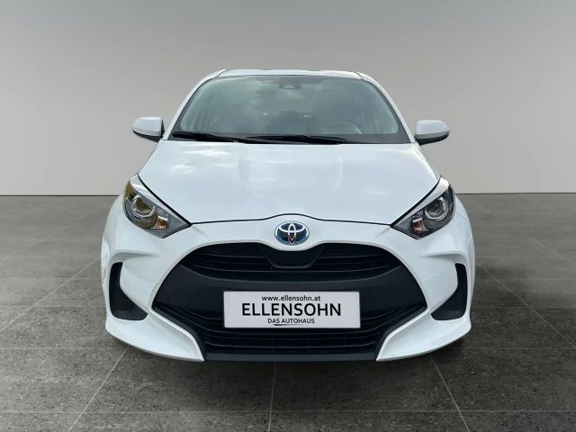 Toyota Yaris Active Hatchback Hybride
