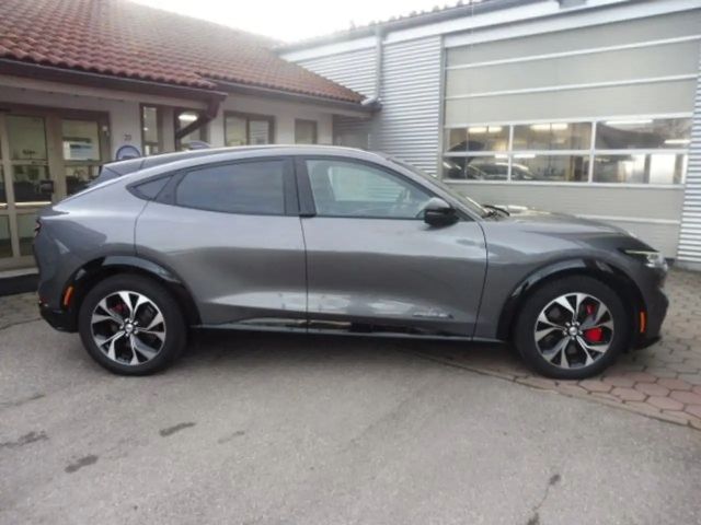 Ford Mustang Mach-E 4x4 AWD Premium