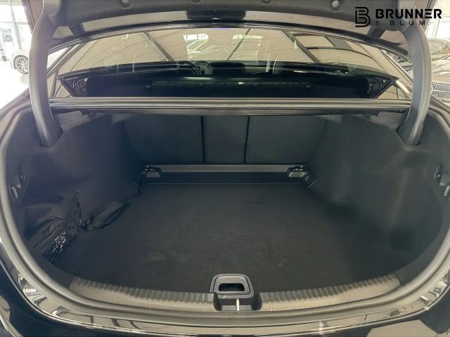 Mercedes-Benz C 200 AMG Line Sedan