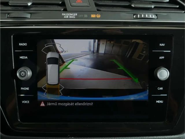 Volkswagen Touran 1.5 TSI DSG Highline Style