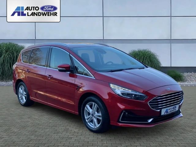 Ford S-Max Titanium