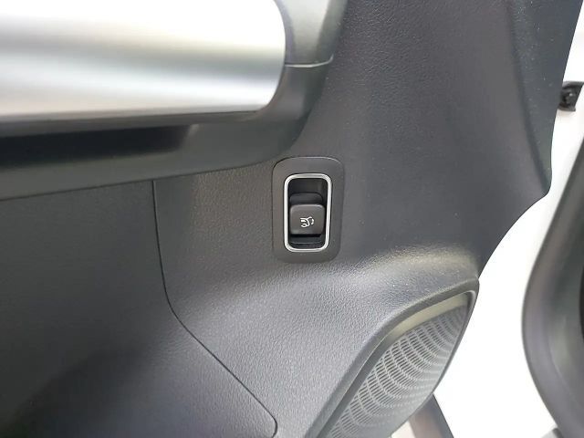 Mercedes-Benz EQA 300 4MATIC AMG Line