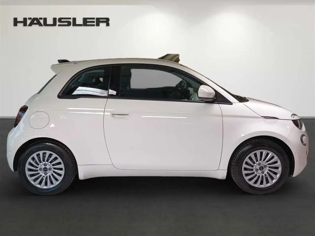 Fiat 500e Neuer 500 Kamera Sitzheizung CarPlay