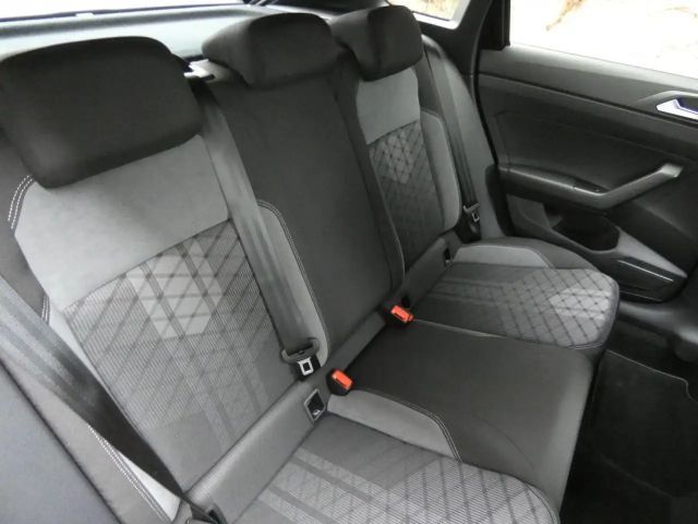 Volkswagen Taigo 1.5 TSI DSG R-Line