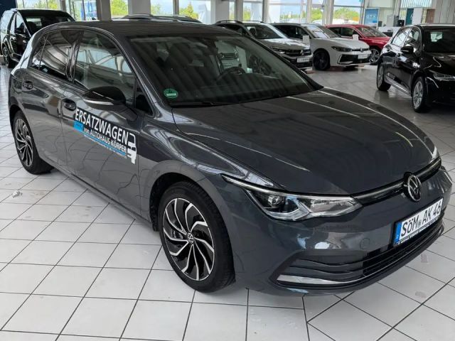 Volkswagen Golf 1.5 eTSI Golf VIII