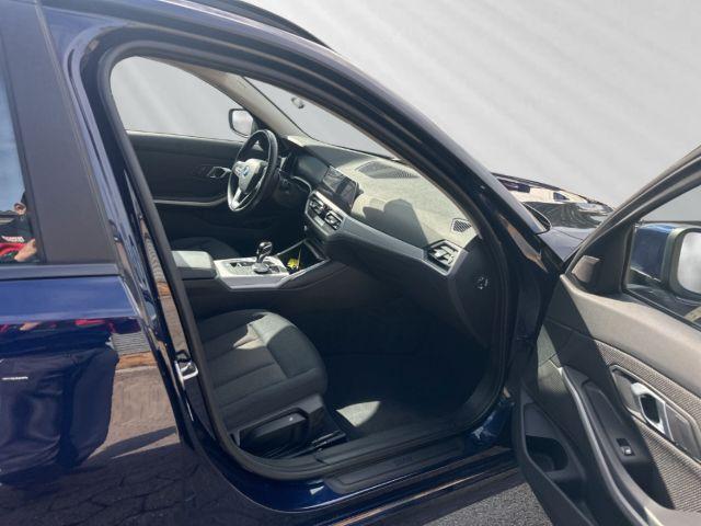 BMW 320 320e Touring