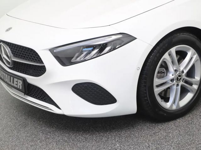 Mercedes-Benz A 220 4MATIC Progressive