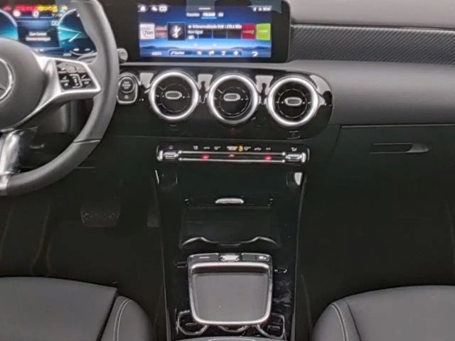 Mercedes-Benz A 200 Progressive