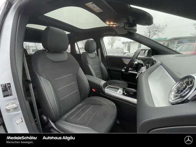 Mercedes-Benz GLA 200 AMG Line