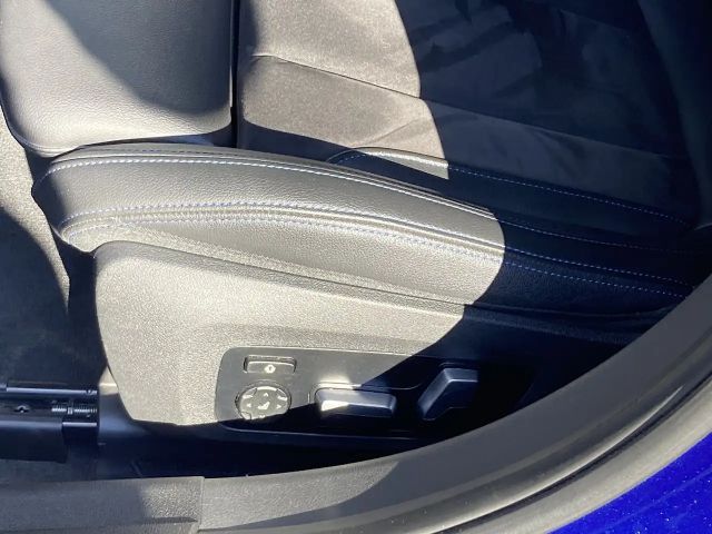 BMW 320 320d M-Sport Sedan