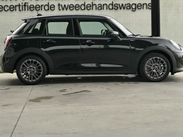 MINI Cooper 5 DOORS | AUT | CAMERA | APPLECAR