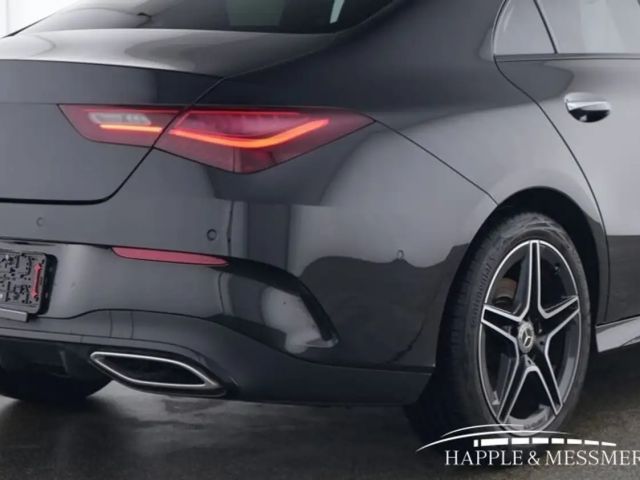 Mercedes-Benz CLA 220 AMG Line CLA 220 d Sedan