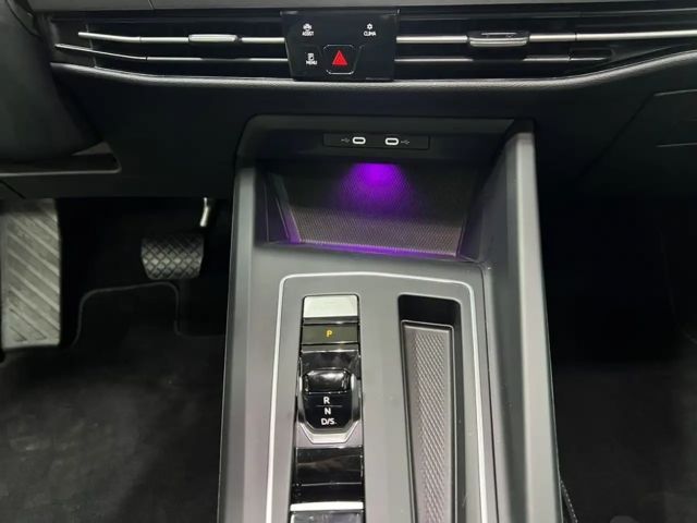 Volkswagen Golf 1.5 eTSI DSG Life