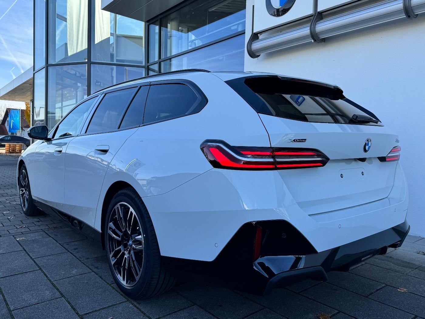 BMW 540 540d M-Sport Touring xDrive