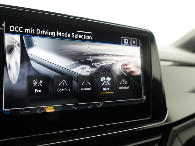 Volkswagen T-Roc T-Roc R  MATRIX PANO AHK AKRAPOVIC ACC LEDER N