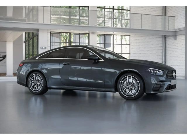 Mercedes-Benz E 220 4MATIC Coupé E 220 d