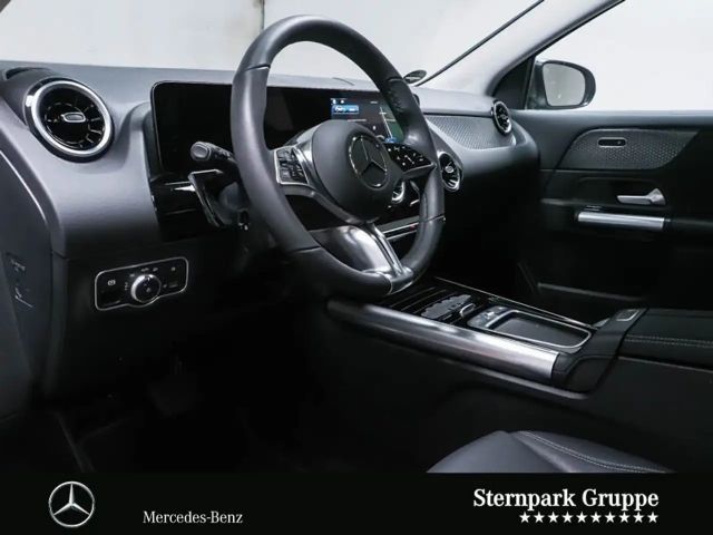 Mercedes-Benz GLA 200 Progressive