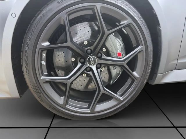 Audi RS6 Avant Performance Quattro