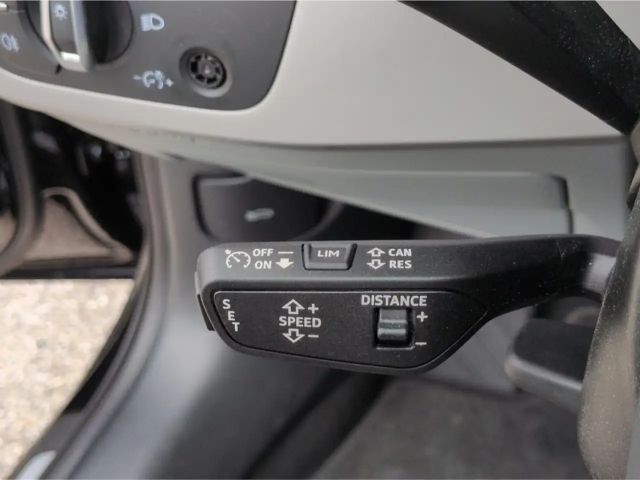 Audi A4 35 TFSI Avant S-Line