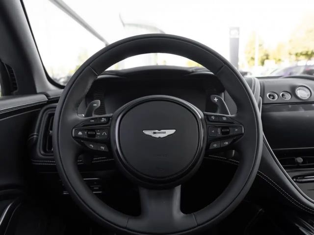 Aston Martin DBX 707
