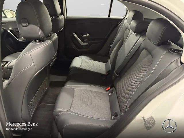 Mercedes-Benz A 180 Progressive