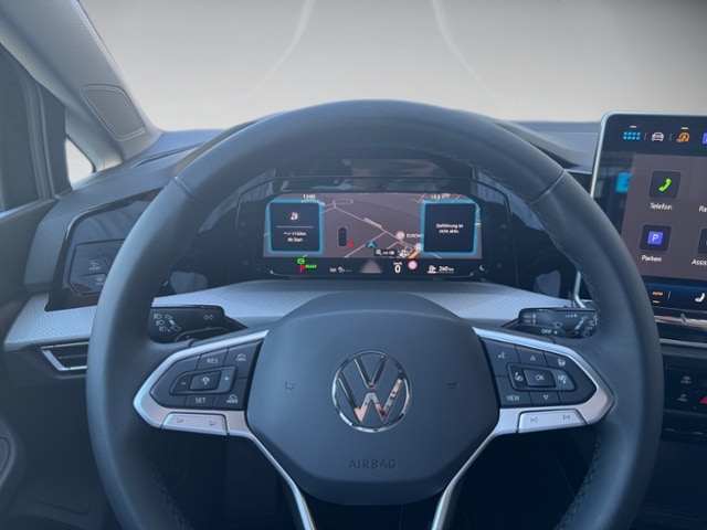 Volkswagen Golf 1.5 eTSI DSG Golf VIII