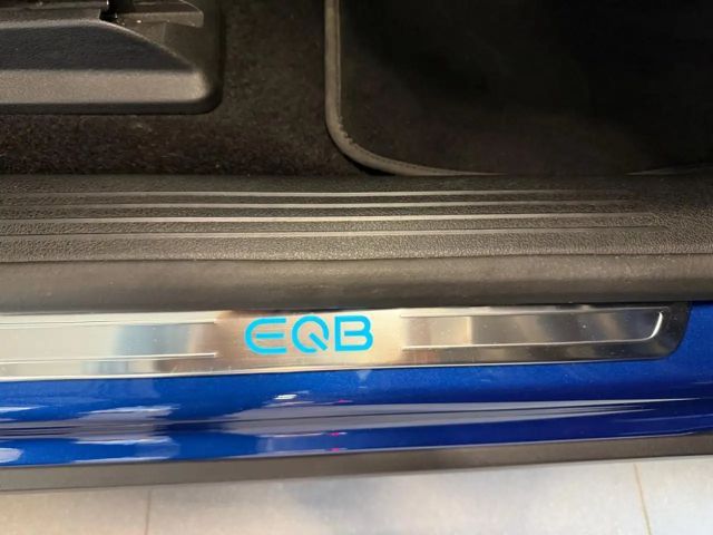 Mercedes-Benz EQB 300 4MATIC Progressive
