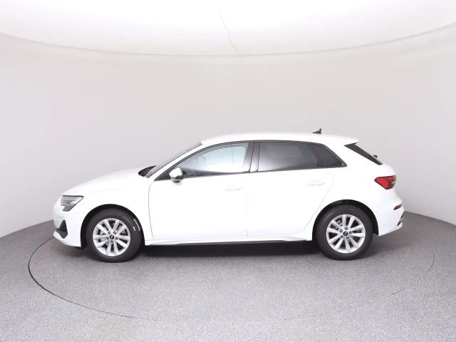 Audi A3 30 TFSI Sedan